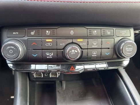 Used 2022 Dodge Durango R/T w/ Blacktop Package image 19