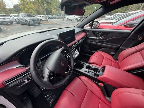 New 2025 Lincoln Corsair Reserve w/ Equipment Group 202A image 8