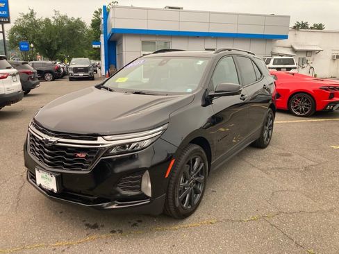 Used 2023 Chevrolet Equinox RS w/ RS Leather Package AWD/4WD image 24