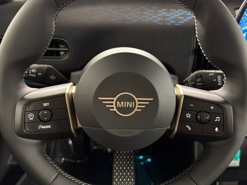 New 2026 MINI Cooper 4-Door Hardtop image 24