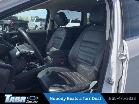 Used 2017 Ford Escape Titanium AWD/4WD image 12