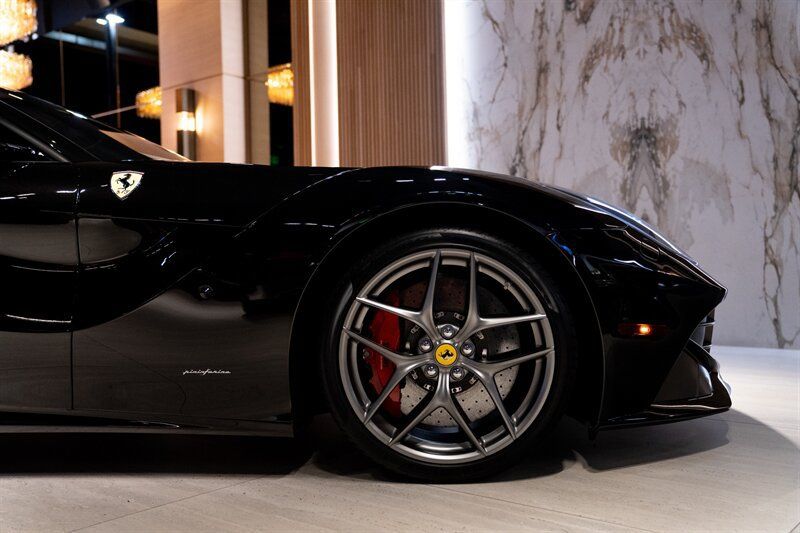 Used 2017 Ferrari F12 Berlinetta RWD image 28