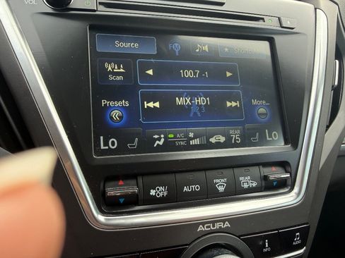 Used 2017 Acura MDX w/ Technology Package AWD/4WD image 25