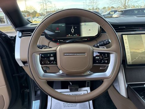 New 2026 Land Rover Range Rover Long Wheelbase SE image 22