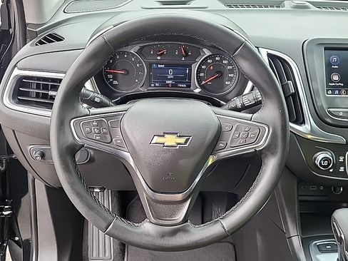 Used 2024 Chevrolet Equinox LT AWD/4WD image 16