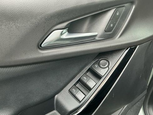 Used 2026 Chevrolet Equinox LT image 16