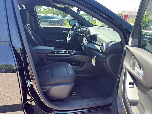New 2026 Chevrolet Equinox LT FWD image 11