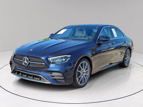 Used 2022 Mercedes-Benz E 350 Sedan image 3