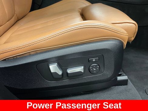 Used 2019 BMW X5 xDrive40i w/ Premium Package 2 AWD/4WD image 13