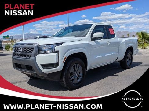 Certified 2025 Nissan Frontier SV RWD image 1