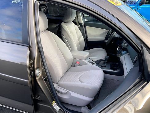 Used 2012 Toyota RAV4 4WD image 7