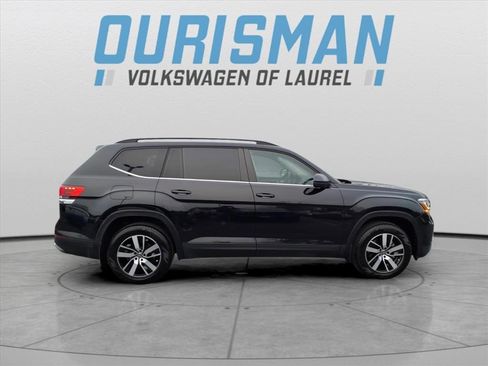 Used 2022 Volkswagen Atlas SE image 2