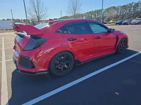 Used 2019 Honda Civic Type R image 11