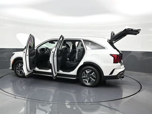 Used 2021 Kia Sorento EX FWD image 38
