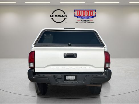 Used 2022 Toyota Tacoma SR RWD image 3