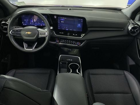 Used 2025 Chevrolet Equinox LT FWD image 25