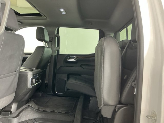 Used 2024 Chevrolet Silverado 1500 LTZ w/ LTZ Premium Package AWD/4WD image 29