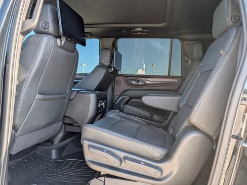 Used 2021 GMC Yukon XL Denali w/ Denali Premium Package RWD image 13