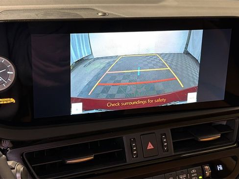 Certified 2024 Lexus ES 350 w/ Premium Package image 27