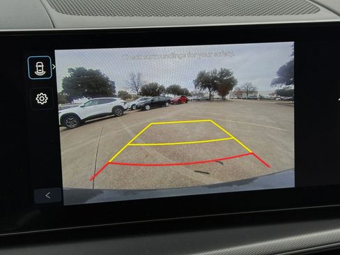 Used 2025 Hyundai Santa Fe SEL image 18