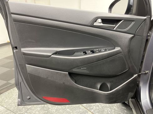 Used 2017 Hyundai Tucson SE Plus AWD/4WD image 7