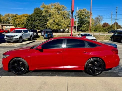 Used 2018 Honda Accord Sport image 16