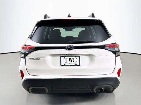 Used 2025 Subaru Forester Limited w/ Popular Package #2 AWD/4WD image 6