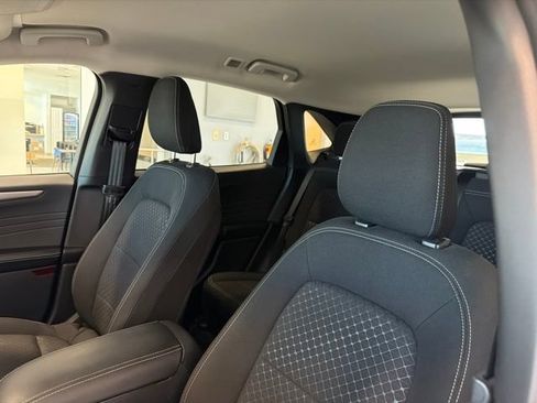 Used 2023 Ford Escape Active AWD/4WD image 11