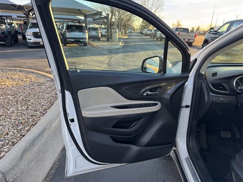 Used 2018 Buick Encore Preferred image 6