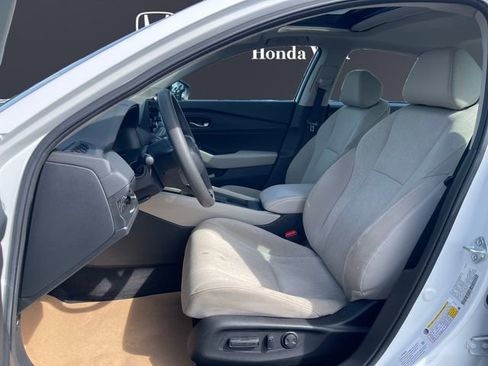Used 2023 Honda Accord EX image 9