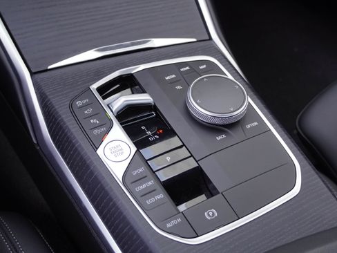 Used 2025 BMW 330i Sedan RWD image 28