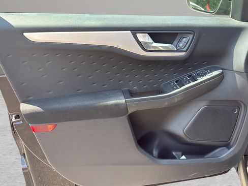 Used 2020 Ford Escape SE AWD/4WD image 10
