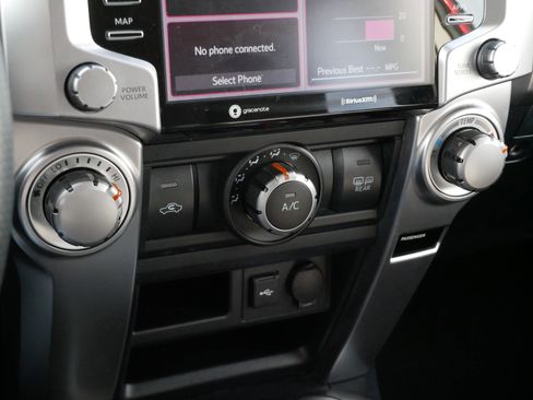 Certified 2024 Toyota 4Runner SR5 image 23