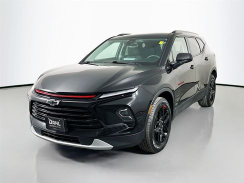Used 2023 Chevrolet Blazer LT w/ Convenience Package image 3