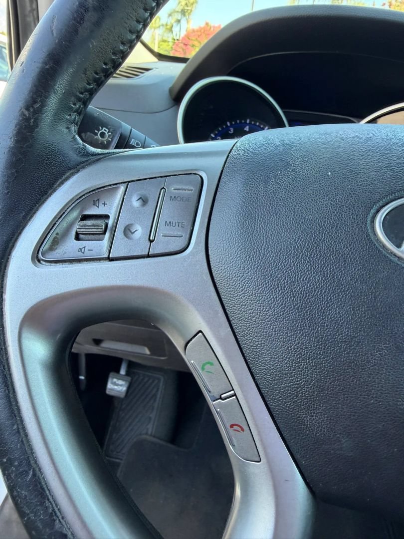 Used 2012 Hyundai Tucson GLS FWD image 22