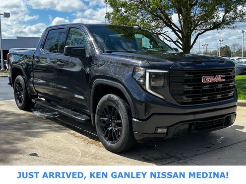 Used 2023 GMC Sierra 1500 Elevation AWD/4WD image 1
