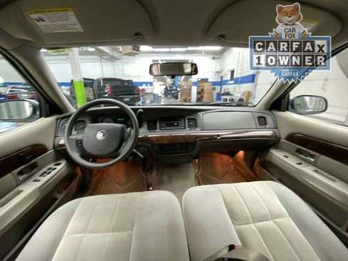 Used 2007 Mercury Grand Marquis GS RWD image 25