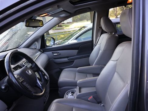 Used 2015 Honda Odyssey EX-L image 11