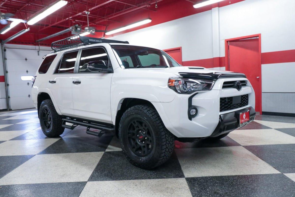 Used 2021 Toyota 4Runner Venture AWD/4WD image 2