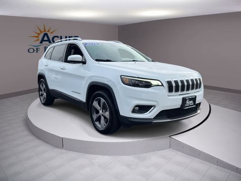Used 2019 Jeep Cherokee Limited image 2