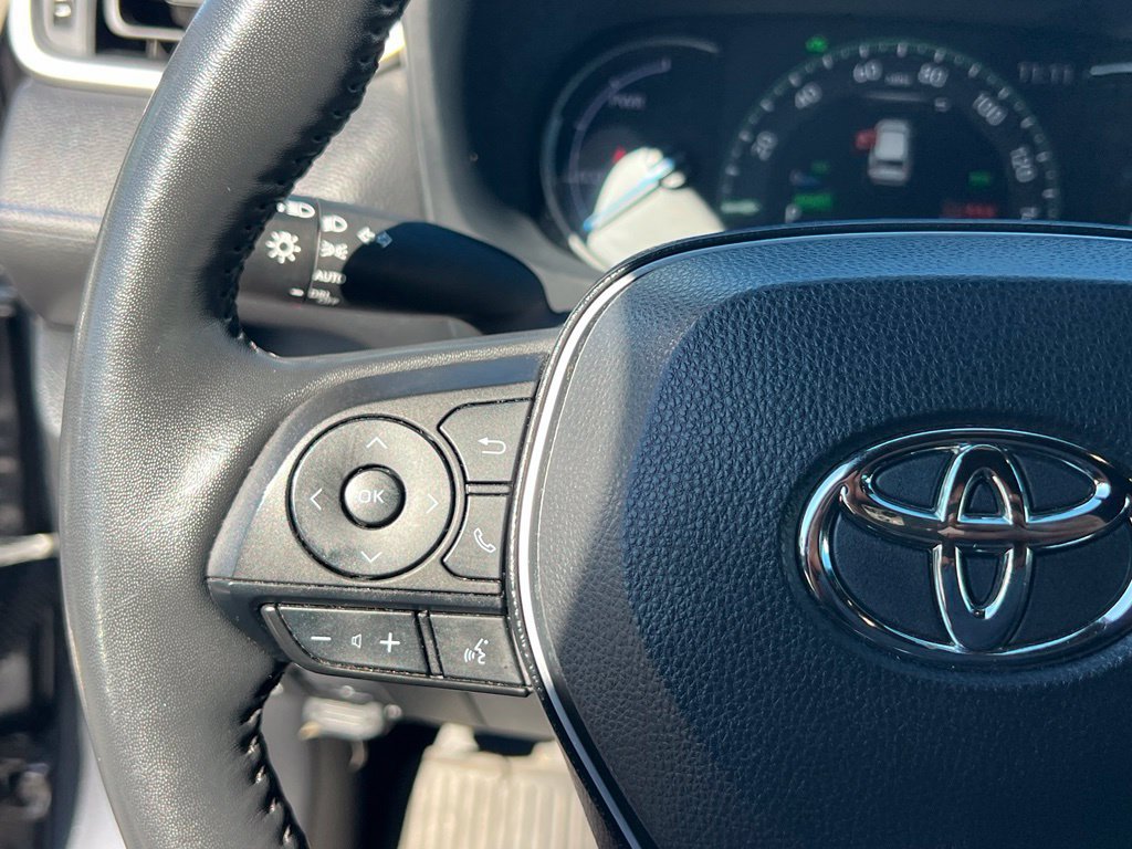 Used 2023 Toyota RAV4 SE w/ SE Grade Weather Package AWD/4WD image 20