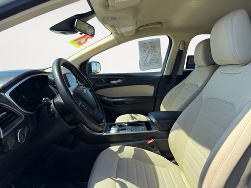 Used 2021 Ford Edge SE FWD image 9