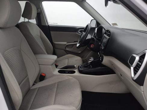 Used 2020 Kia Soul S image 21