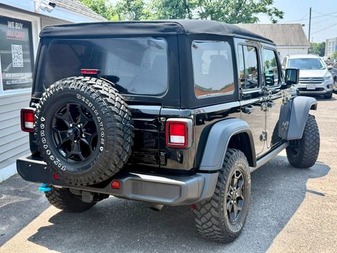 Used 2023 Jeep Wrangler Unlimited w/ Cold Weather Group AWD/4WD image 16