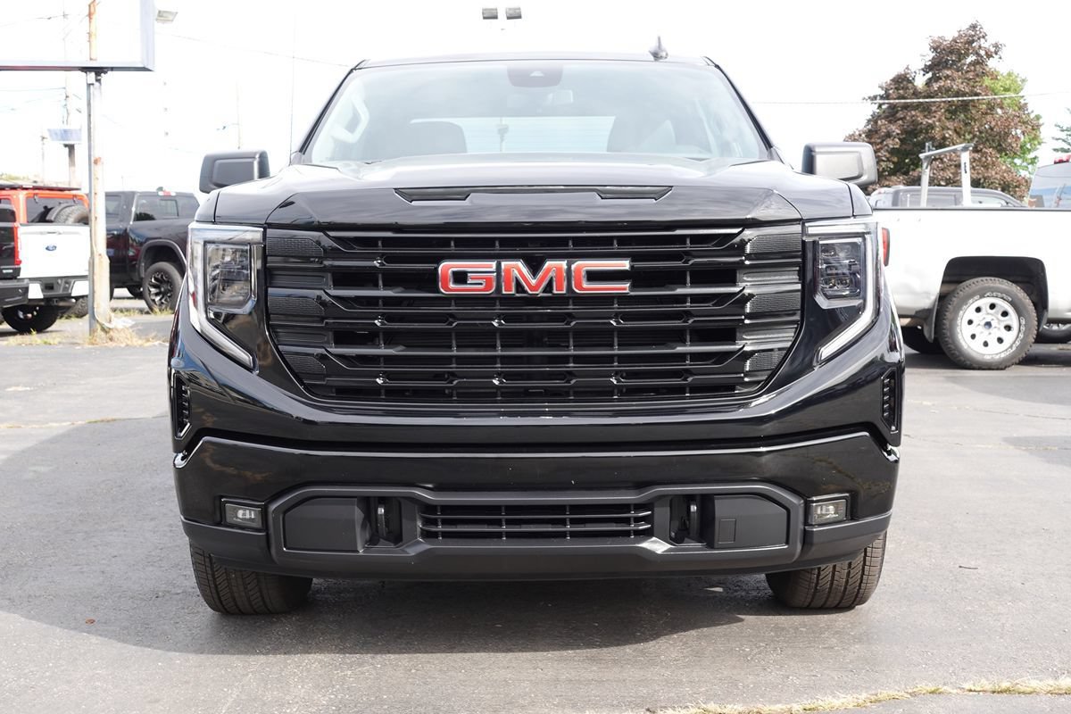 Used 2024 GMC Sierra 1500 Elevation AWD/4WD image 5
