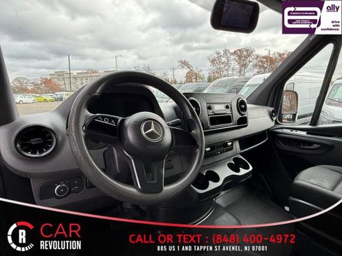 Used 2019 Mercedes-Benz Sprinter 170 image 12