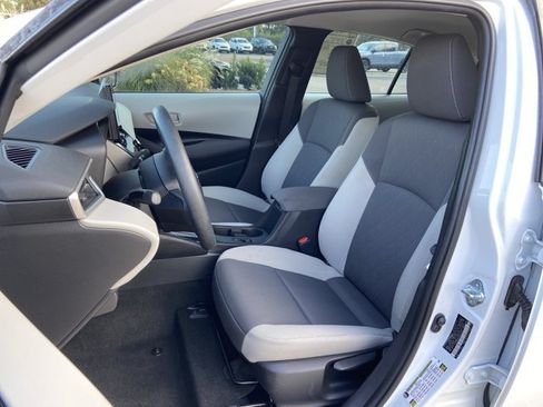 Used 2023 Toyota Corolla LE FWD image 18