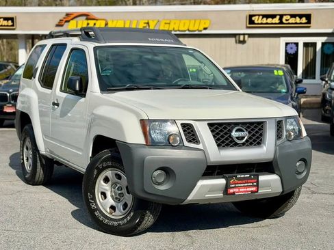 Used 2015 Nissan Xterra X AWD/4WD image 1
