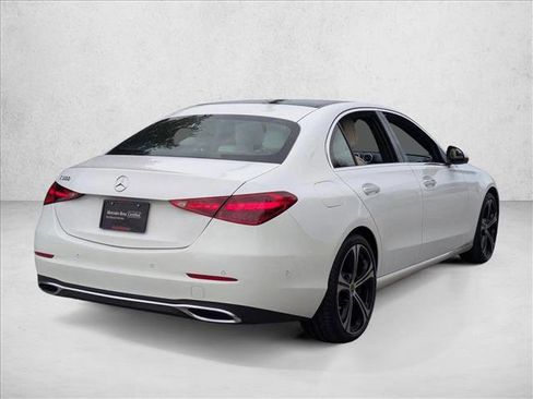 Used 2023 Mercedes-Benz C 300 Sedan image 4