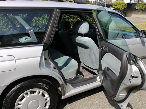 Used 1995 Subaru Legacy L AWD/4WD image 6